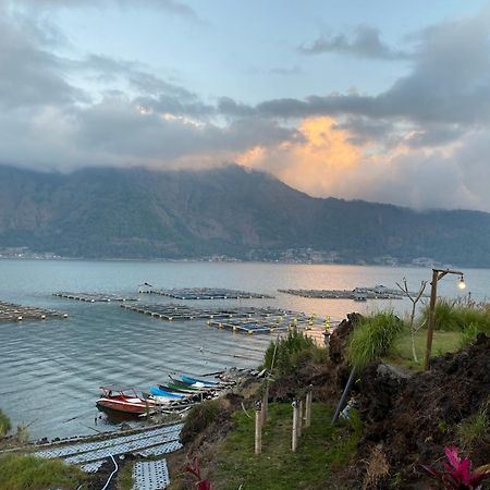 ホテル D' Tepi Danau Glamping Kintamani エクステリア 写真