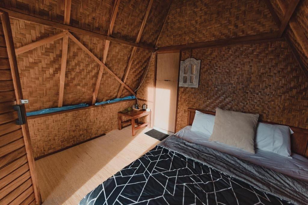 ホテル D' Tepi Danau Glamping Kintamani エクステリア 写真