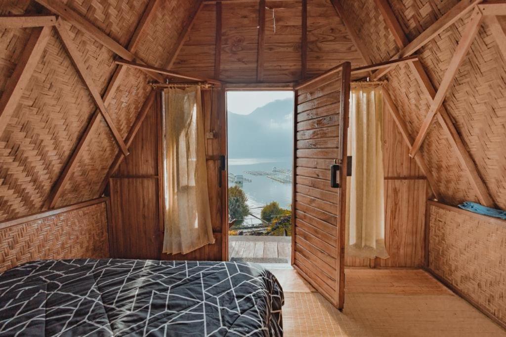 ホテル D' Tepi Danau Glamping Kintamani エクステリア 写真