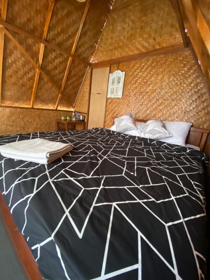 ホテル D' Tepi Danau Glamping Kintamani エクステリア 写真