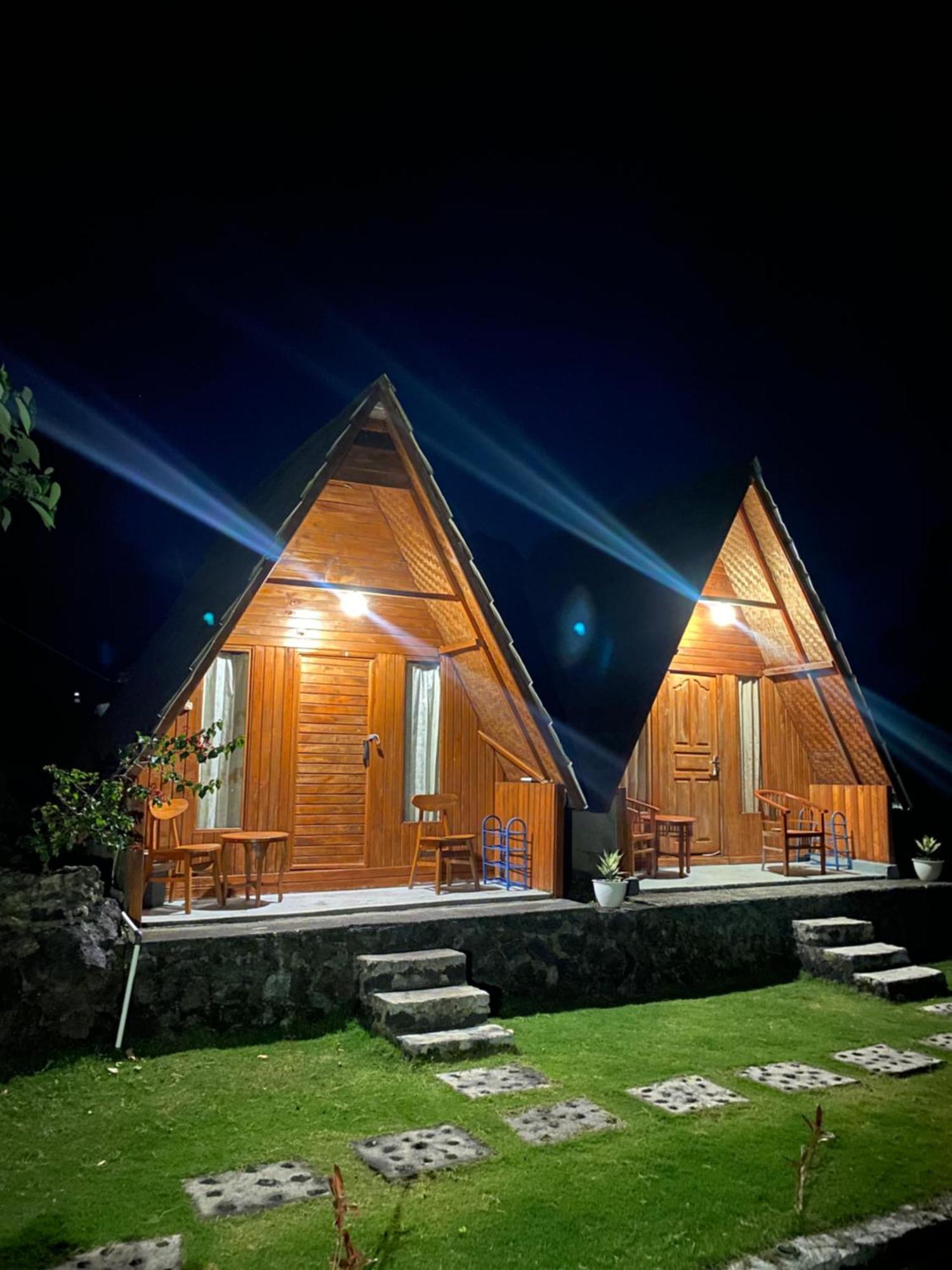 ホテル D' Tepi Danau Glamping Kintamani エクステリア 写真